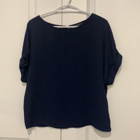 *3 for $21* Like new Dynamite navy blouse - Picture 1 of 2